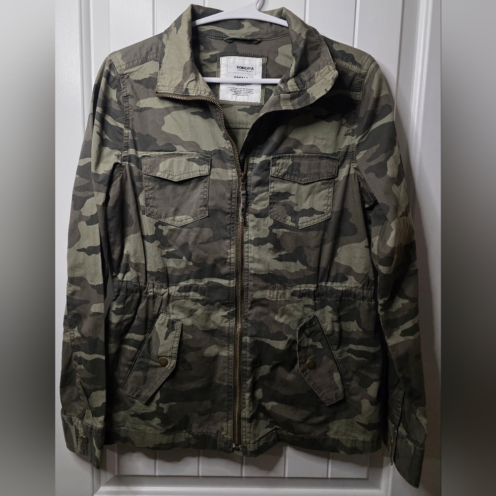Somoma Olive Camouflage Utility Jacket With Full Zipper and Pockets Small ♥️